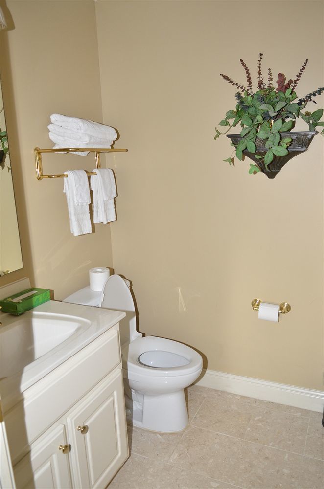 Winton Inn & Suites Barnwell Bagian luar foto