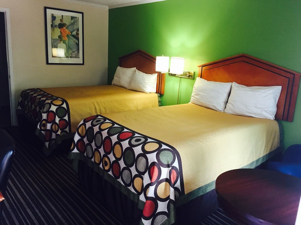 Winton Inn & Suites Barnwell Bagian luar foto